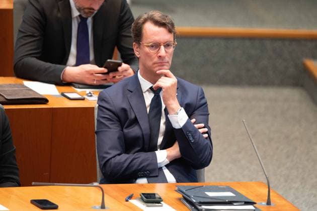 Hendrik WUEST, Wüst, CDU, Ministerpraesident des Landes Nordrhein-Westfalen, Thema: In Trauer vereint und entschlossen fuer die Freiheit - Nordrhein-Westfalen nach Solingen 72. Sitzung (Sondersitzung) des Landtags Nordrhein-Westfalen, im Landtag Nordrhein-Westfalen NRW, Duesseldorf am 30.08.2024, *** Hendrik WUEST, Wüst, CDU, State Premier of North Rhine-Westphalia, Topic In mourning united and determined for the freedom of North Rhine-Westphalia after Solingen 72 session Special session of the state parliament of North Rhine-Westphalia, in the state parliament of North Rhine-Westphalia NRW, Duesseldorf on 30 08 2024,