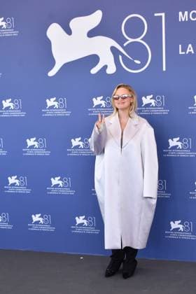 Venice Italie 81eme Festival du Film de Venise Mostra VENICE, ITALY AUGUST 30 TROIS AMIES photocall at the 81th Venice International Film Festival on August 90, 2024 in Venice, Italy Sarah Forestier 308665 2024 08 30 Venice Italie  Copyright: xThomasxBohlenx STAR_308665_017