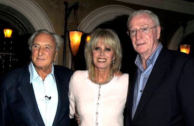 Joanna Lumley, Michael Winner and Sir Michael Caine at the Michael Winner s Awards Winner s Dinners Launch at the Belvedere Restaurant, Holland Park in London - 11 November 2009 FAM27265 Copyright: x FAMOUSx 68141213