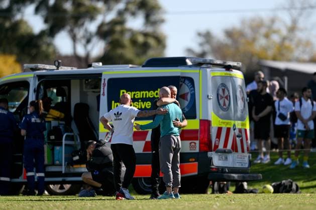SYDNEY SOCCER DEATH, People react after a man collapsed during the Granville Football Association Grand Final Day at Binalong Park, Toongabbie, NSW, Saturday, August 31, 2024. A man has died during a local soccer grand final, leading to the cancellation of other games as the community mourns. ( NO ARCHIVING, EDITORIAL USE ONLY, NO USE IN BOOKS WITHOUT CONSENT SYDNEY NEW SOUTH WALES AUSTRALIA Sydney  Copyright: xSTEVENxMARKHAMx 20240831145580961701