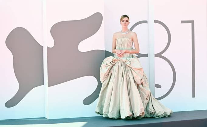 Bilder des Jahres 2024, Entertainment 09 September Entertainment Themen der Woche KW35 Entertainment Bilder des Tages 81st Venice International Film Festival ˜The Brutalist™ premiere at the Palazzo del Cinema Featuring: Stacy Martin Where: Venice, Italy When: 01 Sep 2024 Credit: Cover Images EDITORIAL USE ONLY. NOT FOR USE BY NEWSPAPERS BASED IN THE UK. Copyright: xx coverimg54084032