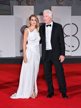 Venice, 81st Venice Film Festival 2024 - Sixth Evening. Red Carpet Filming Italy Award In the photo: Richard Gere and Alejandra Silva  Copyright: xManuelexMangiarottix xipa-agencyx xPoolxPhotoxEventsx04x IPA_Agency_IPA49266263