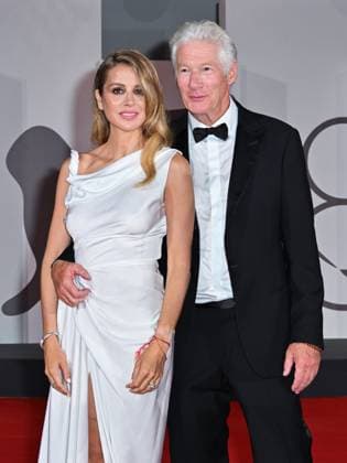 Venice: Venice, 81st Venice Film Festival 2024 - Sixth Evening. Red Carpet Filming Italy Award In the photo: Richard Gere and Alejandra Silva Venice  - ZUMAp169 20240901_zea_p169_1360 Copyright: xManuelexMangiarottix