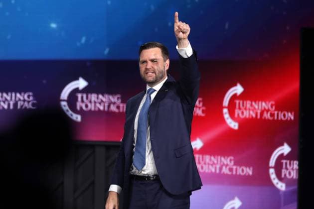 September 4, 2024, Mesa, Arizona, USA: Republican Vice Presidential nominee and U.S. Senator JD VANCE speaks at a Chase the Vote rally at Generations Church in Mesa, Arizona. Mesa USA - ZUMAg247 20240904_znp_g247_009 Copyright: xGagexSkidmorex