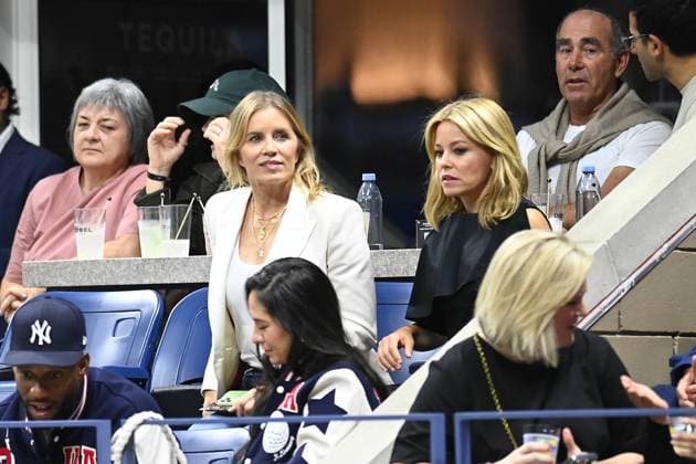 Celebrities spotted on day 11 at The US Open Featuring: Elizabeth Banks, Kim Dickens, Victor Cruz Where: Queens, New York, United States When: 05 Sep 2024 Credit: Sophie Fritz startraksphoto.com EDITORIAL USE ONLY. NOT FOR USE BY NEWSPAPERS BASED IN THE UK. Copyright: xSOPHIExFRITZx instar54098238