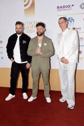 Calum Scott und Lost Frequencies bei der Verleihung des 15. Deutschen Radiopreises 2024 im Musical Theater Neue Flora. Hamburg, 05.09.2024