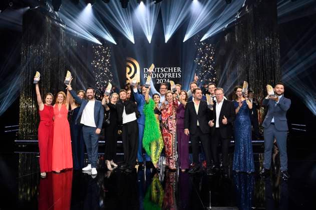 Entertainment Bilder des Tages Die Gewinner und Laudatoren bei der Verleihung des 15. Deutschen Radiopreises 2024 im Musical Theater Neue Flora. Hamburg, 05.09.2024