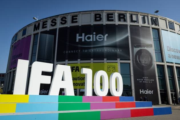 News Themen der Woche KW36 News Bilder des Tages The IFA 2024 electronic trade show off in Berlin Berlin, Germany. 06th, September 2024. The world™s largest consumer and electronic show, the IFA 2024, kicks off at Messe Berlin and Station Berlin in the German capital. More than 1.800 global exhibitors, hundreds of speakers and more than 180.000 visitors are expected to take part in the popular trade show in Berlin. Berlin Germany  Copyright: xGonzalesxPhoto InakixEsnaolax
