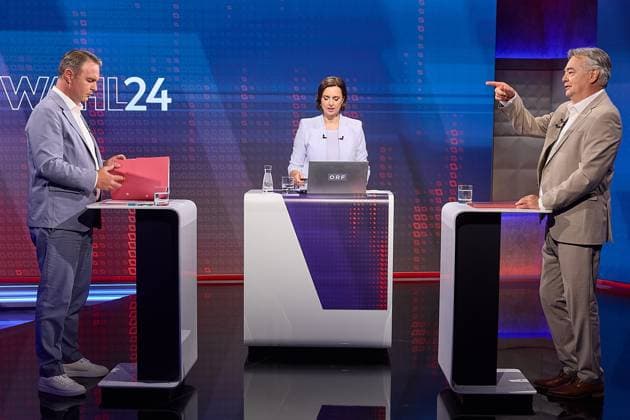 News Themen der Woche KW36 - Wien 05.09.2024 - Nationalratswahl 2024 - Wahlkampf - Im ORF trafen heute in der TV-Sendung Die Konfrontation die Spitzenkandidaten der Parteien zur bevorstehenden Nationalratswahl 2024 aufeinander. PHOTO: Andreas Babler (L SPÖ), Werner Kogler (R Grüne), Susanne Schnabl (M ORF) kurz vor Beginn der Sendung. Vienna (AUSTRIA) - National Council election 2024 - Election campaign - The leading candidates of the parties for the upcoming National Council election 2024 met on ORF today in the TV program Die Konfrontation . Parlamentswahl, Parlament, Wahlen, Wahlkampf, TV-Studio, Spitzenkandidatin, TV-Duell, Konfrontationen, Parliamentary election, election campaign. Nationalratswahl 2024 ORF Konfrontation der SpitzenkandidatInnen 