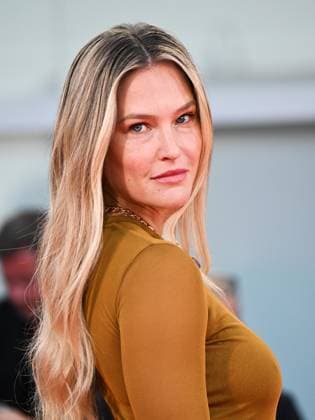 Venice, 81st Venice Film Festival 2024 - Tenth evening. Nuovo IMAIE Award In the photo: Bar Refaeli  Copyright: xManuelexMangiarottix xipa-agencyx xPoolxPhotoxEventsx04x IPA_Agency_IPA49412053