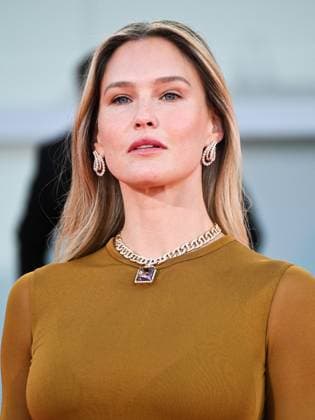 Venice, 81st Venice Film Festival 2024 - Tenth evening. Nuovo IMAIE Award In the photo: Bar Refaeli  Copyright: xManuelexMangiarottix xipa-agencyx xPoolxPhotoxEventsx04x IPA_Agency_IPA49412068