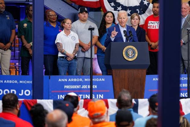 News Themen der Woche KW36 News Bilder des Tages September 6, 2024, Ann Arbor, Michigan, USA: President JOE BIDEN delivers remarks on the economy at UA Local 190 Training Center in Ann Arbor, Mich., on Sept. 6, 2024. Ann Arbor USA - ZUMAr192 20240906_znp_r192_007 Copyright: xAndrewxRothx