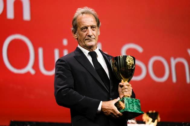 81st Mostra - Closing Ceremony Vincent Lindon accepts the Volpi Cup for Best Actor Award for The Quiet Son onstage during the 81st Venice International Film Festival at Sala Grande on September 07, 2024 in Venice, Italy. Photo by Marco Piovanotto ABACAPRESS.COM Venice Italy  Copyright: xPiovanottoxMarco ABACAx
