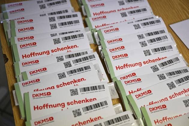 RECORD DATE NOT STATED Jens (47) hat Leukämie. Der Familienvater braucht eine Stammzellenspende. Bei der DJK Vierlinden (Emanuelstraße 9, 47178 Duisburg) findet am Sonntag ab 12 Uhr eine große Registrierungsaktion statt. ** NUR FÜR REDAKTIONELLE ZWECKE ** EDITORIAL USE ONLY **<p>Materialien für die DKMS Registrierungsaktion liegen am Sonntag, 8.9.2024 auf einem Tisch. D NRW Duisburg Copyright: OliverxMüller *** Jens 47 has leukemia The father of a family needs a stem cell donation A large registration campaign will take place at DJK Vierlinden Emanuelstraße 9, 47178 Duisburg on Sunday from 12 noon FOR EDITORIAL PURPOSES ONLY EDITORIAL USE ONLY p Materials for the DKMS registration campaign will be available on a table on Sunday, 8 9 2024 D NRW Duisburg C Copyright: OliverxMüller doc7x3dhogd94xuqgbgbwk ,EDITORIAL USE ONLY