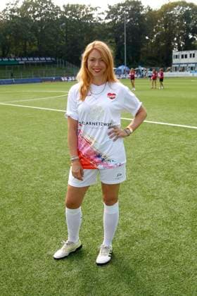 Esther Roling beim Benefiz Fussballspiel Kicken mit Herz zugunsten der Kinder Herzstation der Universitaetsklinik Eppendorf am 8.09.2024 in Hamburg Kicken mit Herz 2024 Benefiz Event in Hamburg