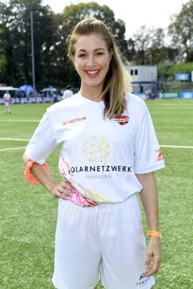 Julia Stinshoff beim 16. Benefiz Fussballspiel Kicken mit Herz zugunsten der Kinder Herzstation des UKE Eppendorf in Hamburg am 08.09.2024