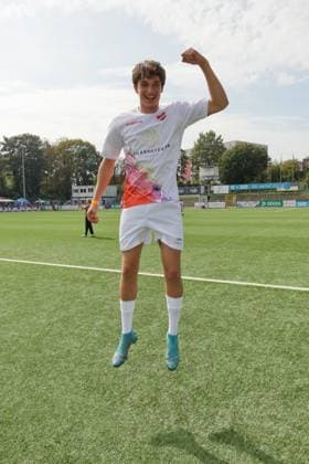 RECORD DATE NOT STATED KICKEN MIT HERZ, 08.09.2024 Giuliano Poplawski, Kicken mit Herz das Benefiz Fussballspiel zu Gunsten der Kinderstation des UKE im Stadion des SC Victoria, Hamburg, 08.09.2024 Copyright: xEventpressxMPx
