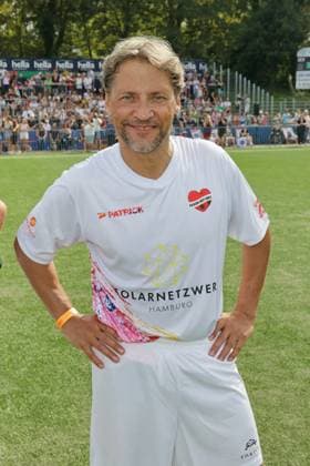 RECORD DATE NOT STATED KICKEN MIT HERZ, 08.09.2024 Patrick Bach, Kicken mit Herz das Benefiz Fussballspiel zu Gunsten der Kinderstation des UKE im Stadion des SC Victoria, Hamburg, 08.09.2024 Copyright: xEventpressxMPx