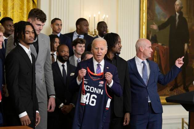 DC: President Biden hold a Huskies Men™s Basketball Team celebration US President Joe Biden delivers remarks and welcomes the University of Connecticut Huskies Men s Basketball Team to the White House to celebrate their 2023-2024 NCAA championship season in the East Room of the White House in Washington, DC, USA, on September 10, 2024. WASHINGTON DC USA  Copyright: xLeninxNollyx originalFilename: nollyaraujo-dcpresid240910_npyMs.jpg
