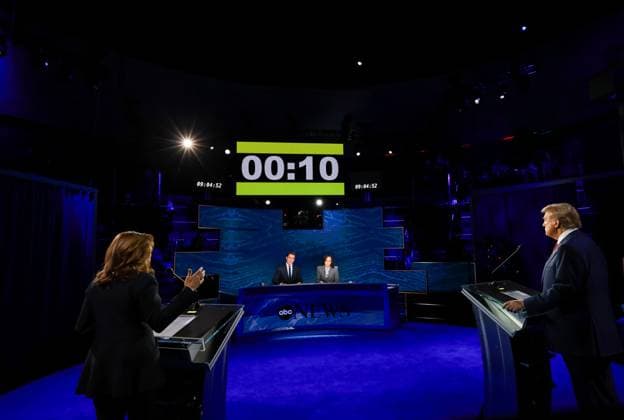 September 10, 2024, Philadelphia, Pennsylvania, USA: (L-R) Vice President KAMALA HARRIS and former President DONALD TRUMP on stage during the ABC News Presidential Debate. Philadelphia USA - ZUMA 20240910_mda_z03_021 Copyright: xMichaelxLexBrechtxIIx