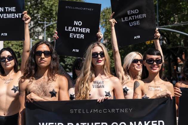 September 10, 2024, New York, New York, United States: PETA activists rally on Washington Square in New York on September 10, 2024 to demand end of leather usage in fashion during Fashion Week sponsored by designer Stella McCartney New York United States - ZUMAr339 20240910_znp_r339_095 Copyright: xLevxRadinx