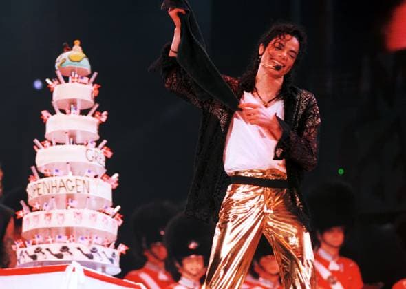 Michael Jackson 39 year on stage in Copenhagen.... Michael Jackson Live in Copenhagen 29-August 1997 39 year on stage Michael Joseph Jackson (August 29, 1958 n June 25, 2009) was an American singer, songwriter, and dancer. Dubbed the King of Pop , he was one of the most popular entertainers in the world and one of the best-selling music artists of all time. 1 2 Jackson s contributions to music, dance, and fashion 3 4 5 along with his publicized personal life made him a global figure in popular culture for over four decades. Copyright: xHenrikxHildebrandt Famousx accsa802