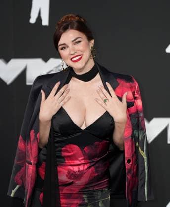 Karissa Dumbacher arrives on the red carpet at the 2024 MTV Video Music Awards VMA s at the UBS Arena in Elmont, New York on Wednesday, September 11, 2024.  NYP202409111016 DerekxC.xFrench