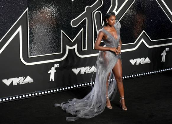 Coco Jones arrives on the red carpet at the 2024 MTV Video Music Awards VMA s at the UBS Arena in Elmont, New York on Wednesday, September 11, 2024.  NYP202409111036 DerekxC.xFrench