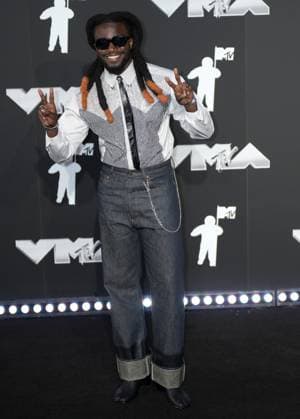 Shaboozey arrives on the red carpet at the 2024 MTV Video Music Awards VMA s at the UBS Arena in Elmont, New York on Wednesday, September 11, 2024.  NYP202409111061 DerekxC.xFrench