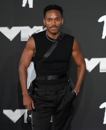 Carter Gregory arrives on the red carpet at the 2024 MTV Video Music Awards VMA s at the UBS Arena in Elmont, New York on Wednesday, September 11, 2024.  NYP202409111069 DerekxC.xFrench