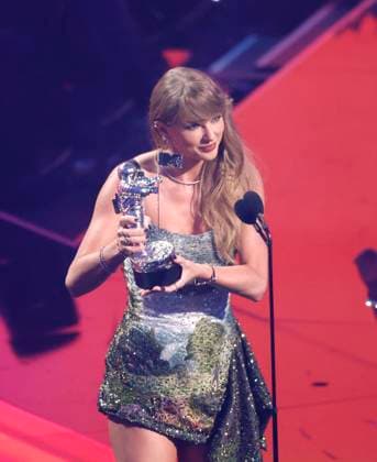 Taylor Swift accepts the Video of the Year award (Presented by Burger King) for Fortnight on stage at the 2024 MTV Video Music Awards VMA s at the UBS Arena in Elmont, New York on Wednesday, September 11, 2024.  NYP20240911252 JohnxAngelillo