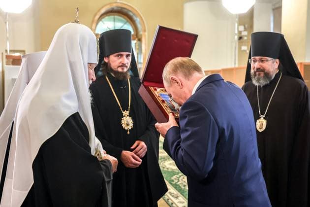 News Themen der Woche KW37 News Bilder des Tages RUSSIA, ST PETERSBURG - SEPTEMBER 12, 2024: Russia s President Vladimir Putin (2nd R) and Patriarch Kirill (L) of Moscow and all Russia visit the Holy Trinity St Alexander Nevsky Lavra Monastery. Alexander Kazakov Russian Presidential Press and Information Office TASS  73948133