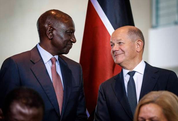 News Themen der Woche KW37 News Bilder des Tages (R-L) Olaf Scholz, Bundeskanzler, und William Samoei Ruto, Praesident der Republik Kenia, waehrend Besuch in Berlin, 13.09.2024. Berlin Deutschland *** R L Olaf Scholz, Federal Chancellor, and William Samoei Ruto, President of the Republic of Kenya, during visit to Berlin, 13 09 2024 Berlin Germany Copyright: xJulianexSonntag photothek.dex
