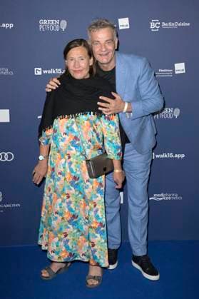 Heinrich Schafmeister mit Ehefrau Jutta Schafmeister bei der Verleihung des Deutschen Schauspielpreises 2024 im Club Theater Berlin. Berlin, 13.09.2024