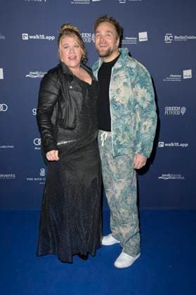 Gisa Flake mit Partner Knud Riepen bei der Verleihung des Deutschen Schauspielpreises 2024 im Club Theater Berlin. Berlin, 13.09.2024