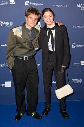 Florian Geißelmann und Hannah Schiller bei der Verleihung des Deutschen Schauspielpreises 2024 im Club Theater Berlin. Berlin, 13.09.2024