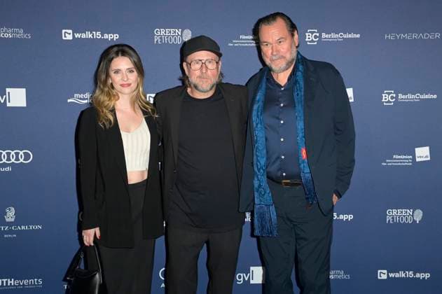 Natalia Rudziewicz, Bjarne Mädel und Markus John bei der Verleihung des Deutschen Schauspielpreises 2024 im Club Theater Berlin. Berlin, 13.09.2024