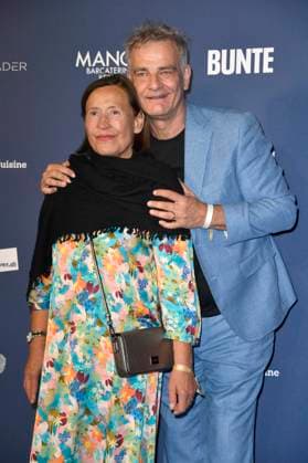 Heinrich Schafmeister mit Ehefrau Jutta Schafmeister bei der Verleihung des Deutschen Schauspielpreises 2024 im Club Theater Berlin. Berlin, 13.09.2024