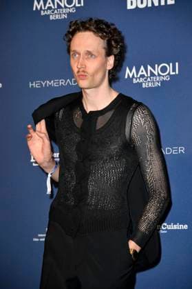 Julius Feldmeier bei der Verleihung des Deutschen Schauspielpreises 2024 im Club Theater Berlin. Berlin, 13.09.2024