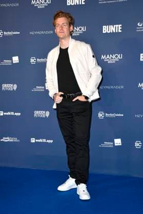 Johannes Heinrichs bei der Verleihung des Deutschen Schauspielpreises 2024 im Club Theater Berlin. Berlin, 13.09.2024