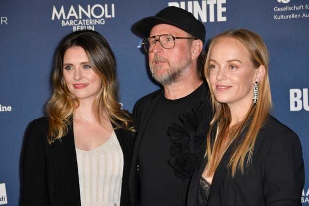 Natalia Rudziewicz, Bjarne Mädel und Friederike Kempter bei der Verleihung des Deutschen Schauspielpreises 2024 im Club Theater Berlin. Berlin, 13.09.2024