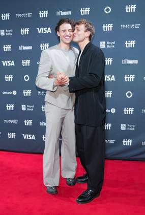 Entertainment Themen der Woche KW37 Entertainment Bilder des Tages September 14, 2024, Toronto, On, CANADA: Costa D Angelo, left, and Alex Champion De Crespigny pose for photographs on the red carpet for the film The Deb during the Toronto International Film Festival in Toronto on Saturday, September 14, 2024. Toronto CANADA  - ZUMAc35_ 20240914_zaf_c35_153 Copyright: xNathanxDenettex