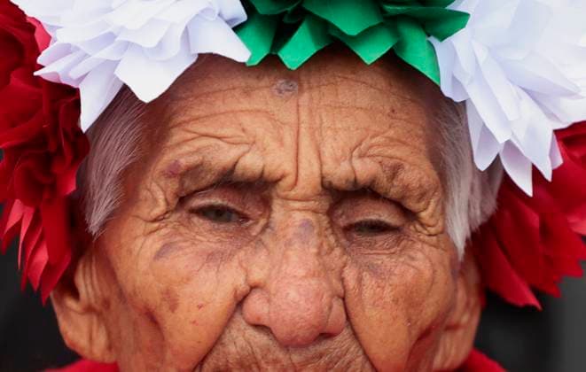 Mexicans And Tourists Get Ready For The Grito De Independencia Of Mexico This September 15 An elderly woman wears a tricolour tiara in Mexico City, Mexico, on September 14, 2024, ahead of the Grito de Independencia de Mexico to be held on September 15 in the capital s Zocalo, led by Mexican President Andres Manuel Lopez Obrador. Mexico City Mexico City Mexico  Copyright: xGerardoxVieyrax originalFilename: vieyra-notitle240914_npI41.jpg