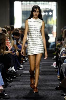 Entertainment Themen der Woche KW37 Entertainment Bilder des Tages JW Anderson Ready to wear spring summer 2025 LONDON september 2024 JW Anderson Ready to wear spring summer 2025 LONDON september 2024, Credit:Zeppelin Avalon  Copyright: xZeppelinx xAvalonx 0907909694