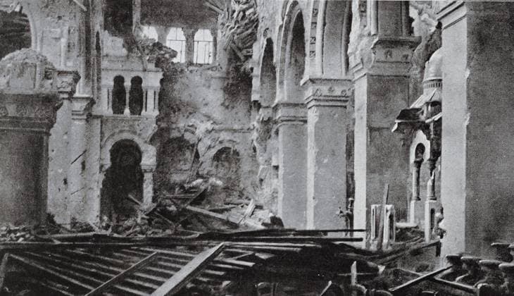 L illustration - Archives - Notre Dame de Paris Etat actuel du choeur de la basilique de Notre-Dame-de-Br?bi?res, ?glise moderne de style roman-byzantin, tr?s richement d?cor?e et qui ?tait, dans la Somme et dans toute la r?gion, un centre de p?lerinage. Illustration of Notre-Dame de Paris at different centuries... PHOTO NEWS ! only BELGIUM ! Paris France  Copyright: xL illustrationx xBestimagex
