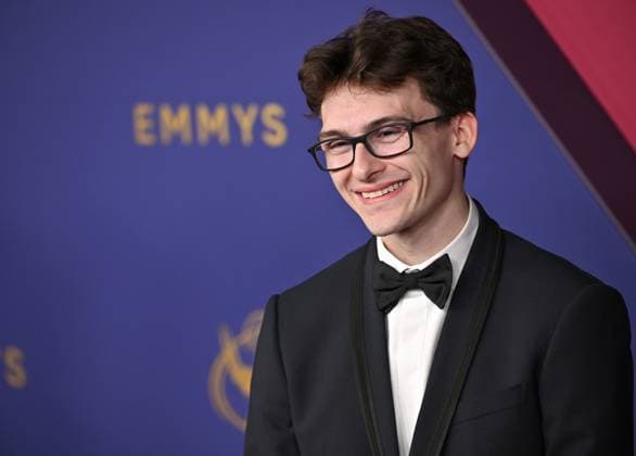 Stephen Nedoroscik arrives for the 76th annual Primetime Emmy Awards at the Peacock Theater in Los Angeles on Sunday, September 15, 2024.  LAP202409150635 CHRISxCHEW