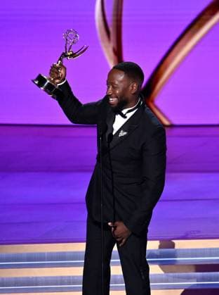 Lamorne Morris accepts the Supporting Actor in a Limited or Anthology Series award for Fargo onstage during the 76th annual Primetime Emmy Awards at the Peacock Theater in Los Angeles on Sunday, September 15, 2024.  LAP2024091587 JIMxRUYMEN