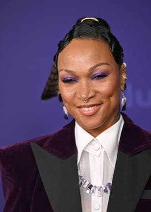 Kali Reis arrives for the 76th annual Primetime Emmy Awards at the Peacock Theater in Los Angeles on Sunday, September 15, 2024.  LAP202409150668 CHRISxCHEW