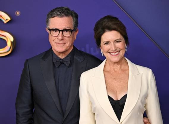 (L-R) Stephen Colbert and Evelyn McGee-Colbert arrive for the 76th annual Primetime Emmy Awards at the Peacock Theater in Los Angeles on Sunday, September 15, 2024.  LAP202409150726 CHRISxCHEW