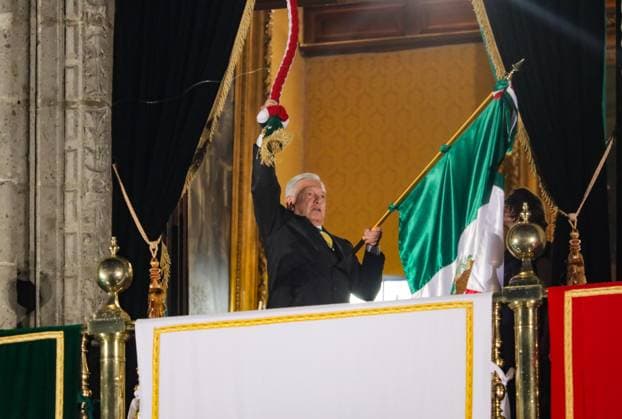 MexicoÃ¢â‚¬â ¢s President, Andres Manuel Lopez Obrador weaves the Mexican flag while makes his last shout of independence to commemorate the 214th anniversary of Mexico s Independence Day on the balcony of the National Palace at Zocalo in the main square. Mexico City Mexico - ZUMAe321 20240915_zia_e321_028 Copyright: xIanxRoblesx